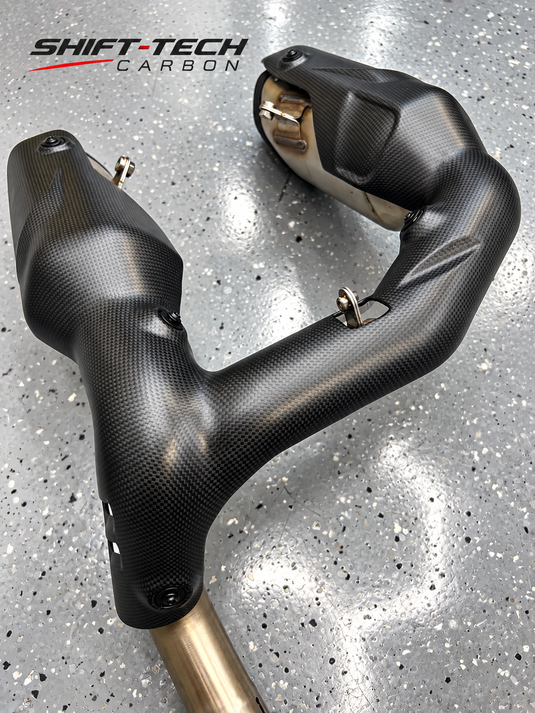 ST4137 STC CARBON OEM MUFFLER HEAT GUARD HM890 V2