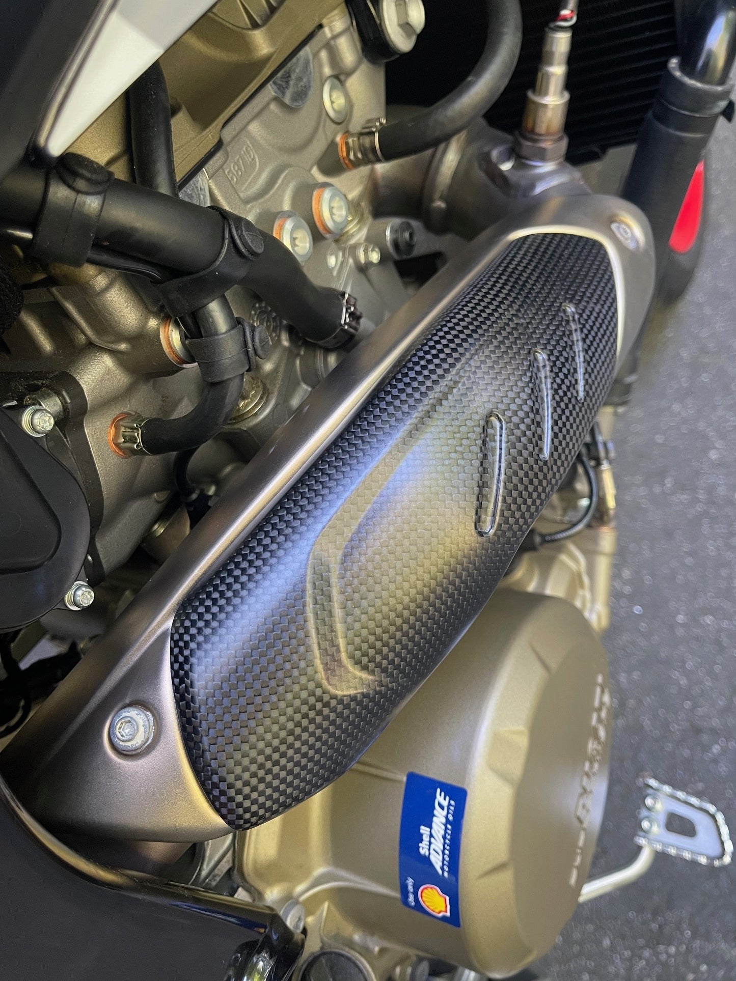 ST4061 STC CARBON FRONT EXHAUST HEAT GUARD HYPERMOTARD 698