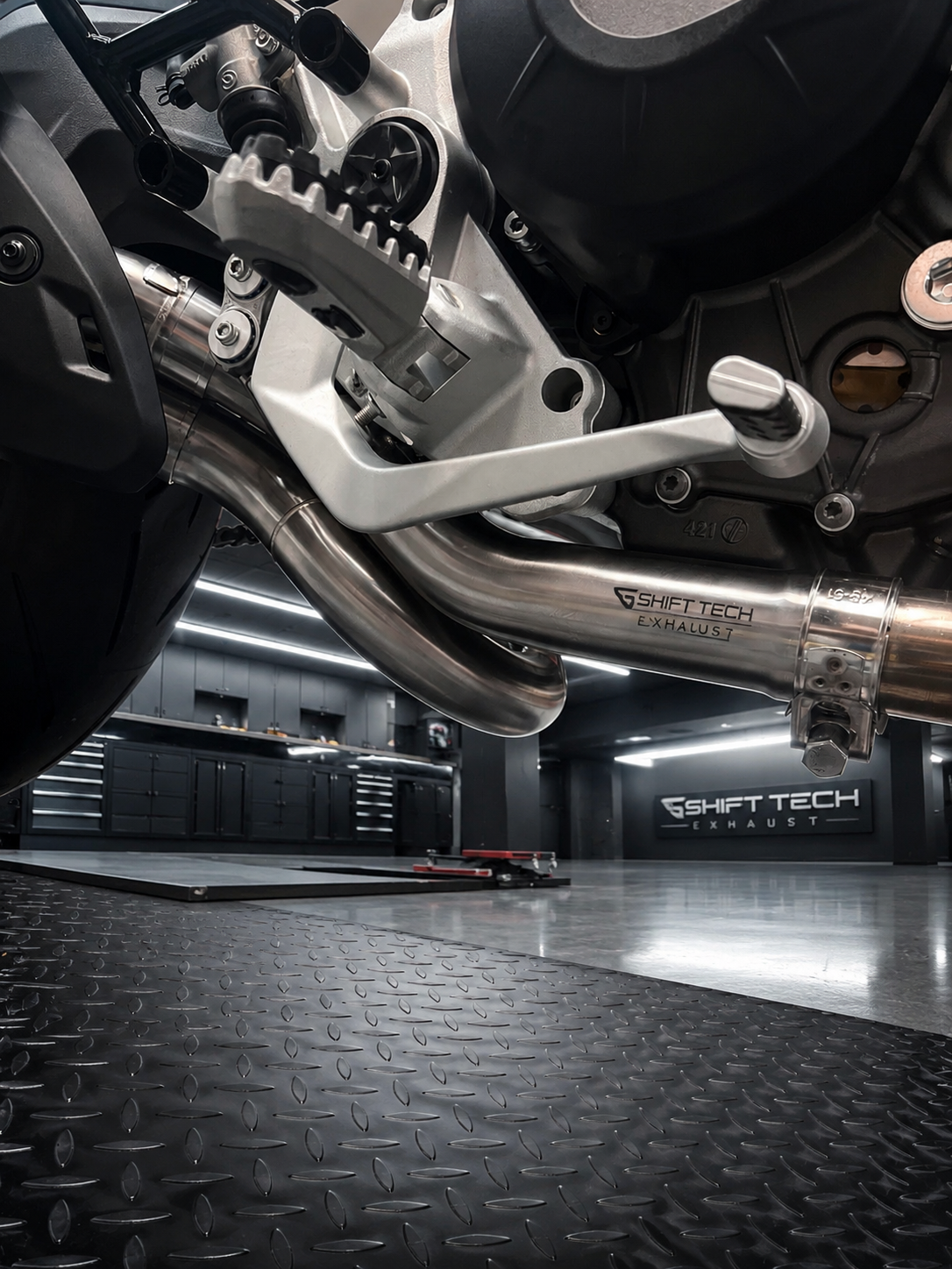 ST2017-26 DECAT/CAT DELETE PIPE DCUATI HYPERMOTARD 890 V2 26'+