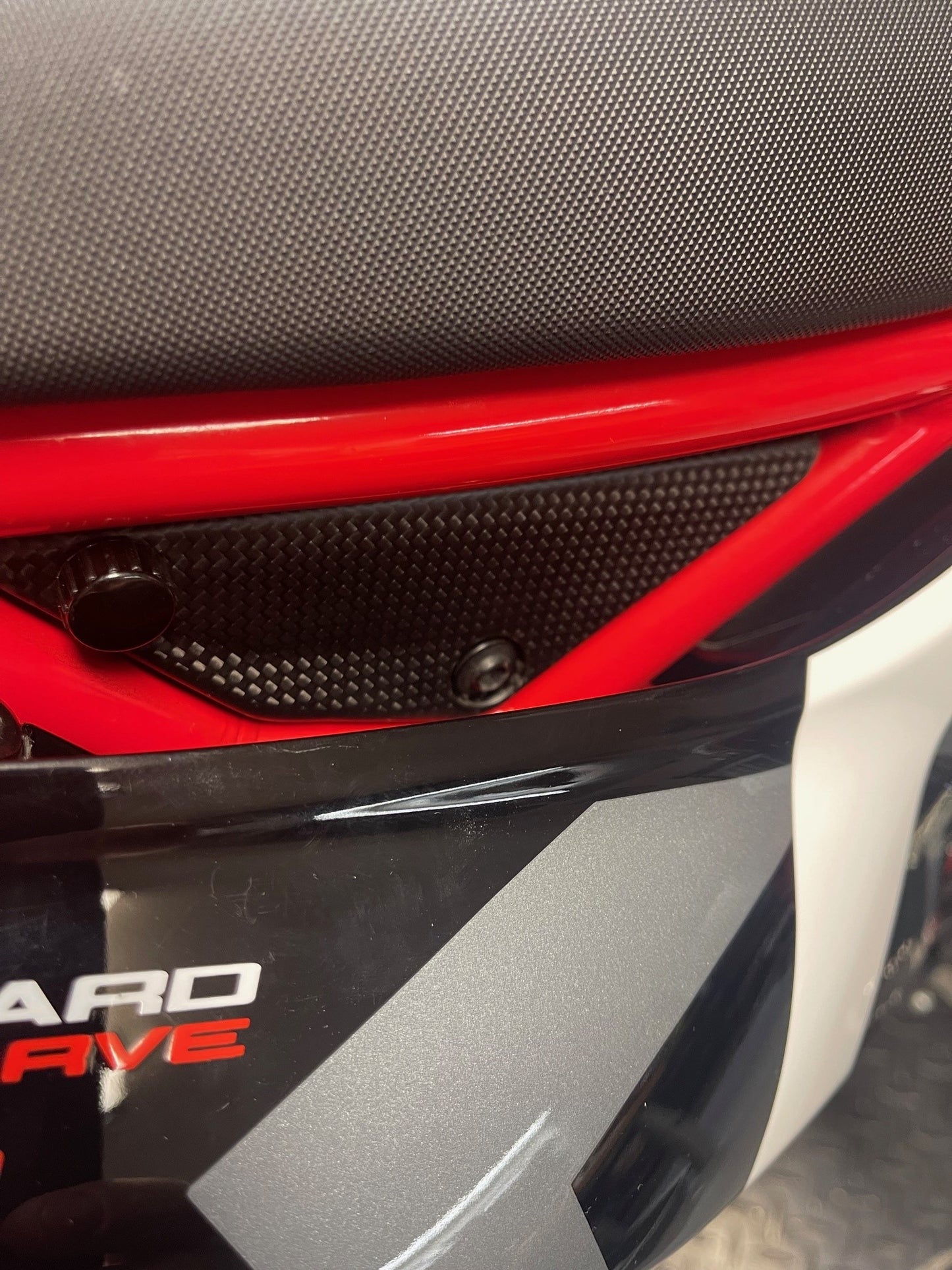 ST4072 STC CARBON R&L SMALL SUBFRAME COVERS HYPERMOTARD 698