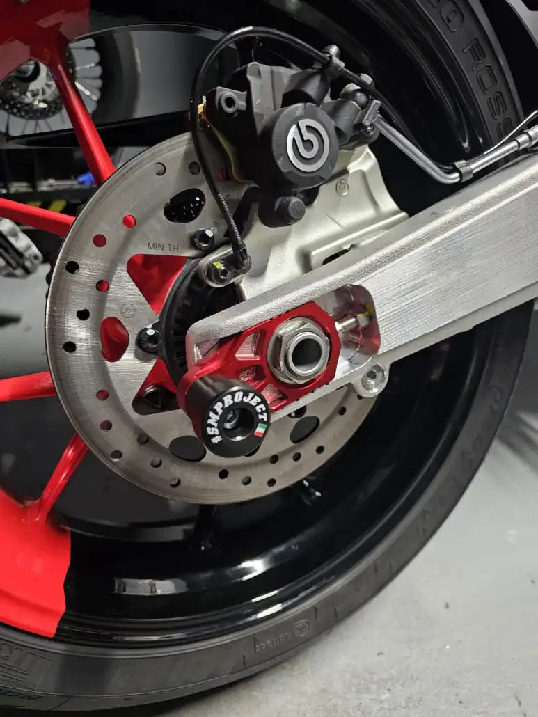 Chain tensioner with integrated crash pads Ducati Hypermotard 698 / Monster 937