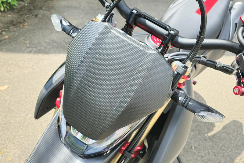 Carbon windshield Ducati Hypermotard 698 Mono