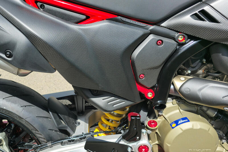 Carbon Rahmenschutz rechts/links Ducati Hypermotard 698 Mono