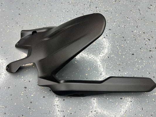 ST2025-V2-1 STC CARBON FIBER HUGGER/REAR FENDER WITH CHAIN GUARD PANIGALE V2/S 25'+ SATIN