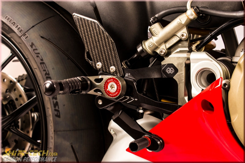 MUE2-D01 GILLES PANIGALE V4/S/R/SP ADJUSTABLE REARSETS