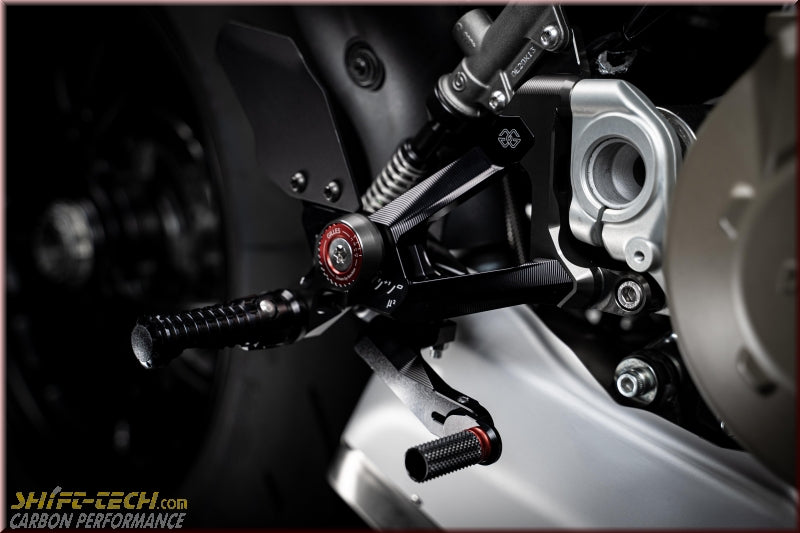 Rearset MUE2 schwarz  Artikel-Nr.: MUE2-D02-B  GILLES TOOLING REARSETS DUCATI STREETFIGHTER V4/S