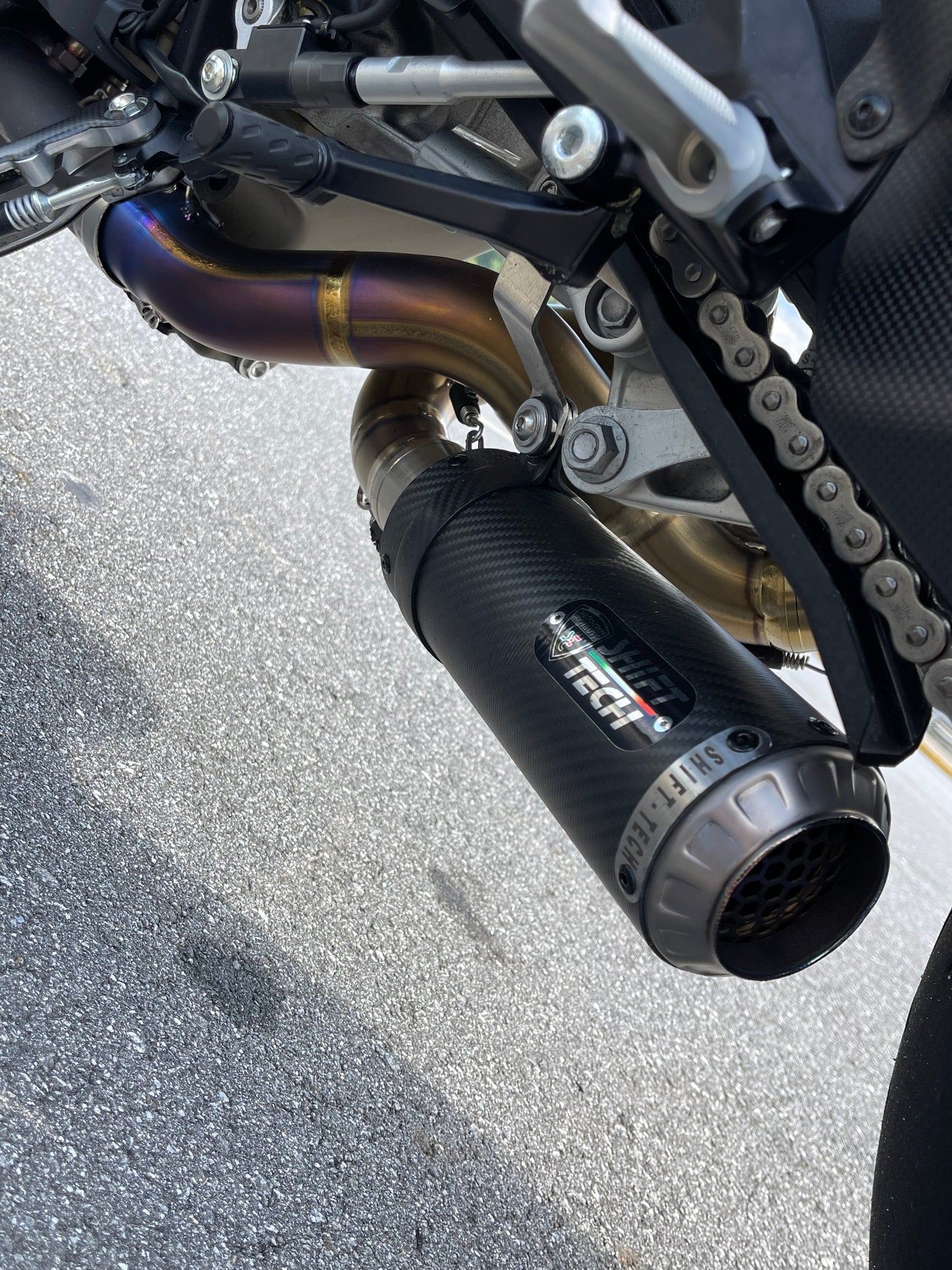 ST1949-7 SHIFT-TECH CARBON/TITANIUM SLIPON EXHAUST SYSTEM STREETFIGHTER V4/PANIGALE V4/S/SP/R